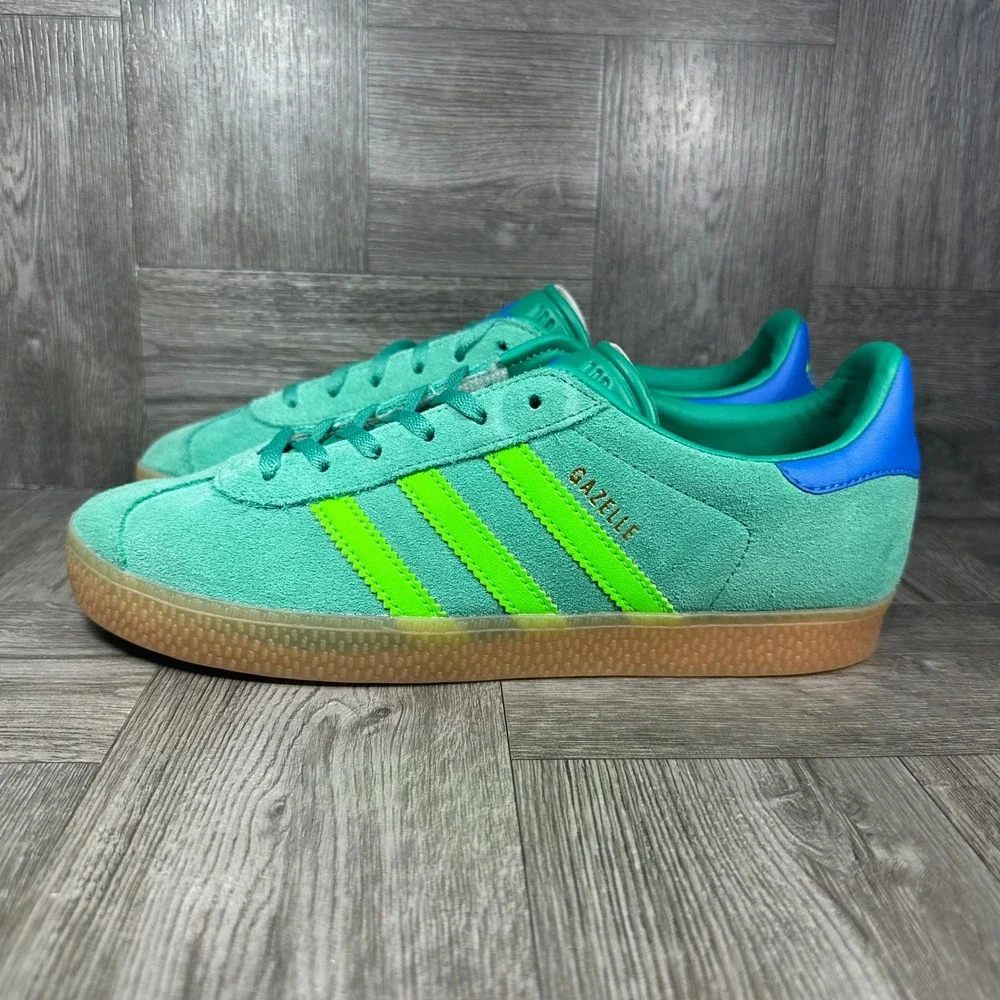 Adidas Gazelle Sneakers Women 8 Green Suede Neon Lime Gum Sole NEW JP7127